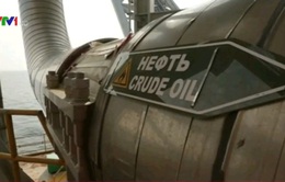 Các nước xuất khẩu dầu lớn đạt thỏa thuận giảm sản lượng