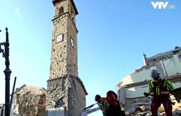 Những khoảnh khắc lay động lòng người sau trận động đất tại Italy