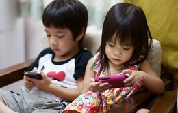 Trẻ em Việt Nam “nghiện” smartphone hơn trẻ em tại Mỹ