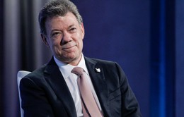 Tổng thống Colombia tặng tiền thưởng Nobel cho nạn nhân xung đột