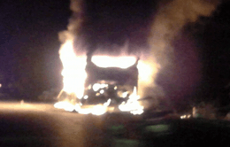 Quảng Ninh: Cháy xe khách giường nằm, hơn 20 hành khách thoát nạn