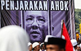Indonesia: Thẩm vấn Thị trưởng Jakarta vì cáo buộc báng bổ đạo Hồi