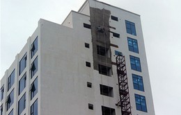 Đà Nẵng: Rơi thang máy công trình, 5 người thiệt mạng