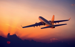 Xem xét tăng phí phục vụ khách trên chuyến bay nội địa