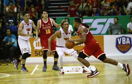 Gặp đối thủ sừng sỏ Singapore Slingers, Saigon Heat khởi đầu không thuận lợi