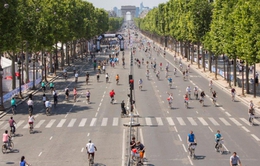 Pháp: Ngày không xe ô tô tại đại lộ Champs Elysees