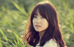 "Bạn gái cũ" của Song Joong Ki phủ nhận tin đồn phẫu thuật thẩm mĩ