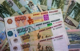 Đồng Ruble Nga giảm giá kỷ lục