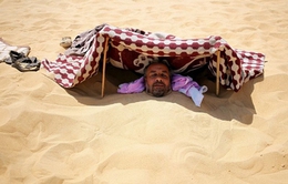 Trải nghiệm dịch vụ tắm cát chữa bệnh tại Bắc Phi