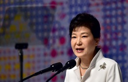 Tổng thống Hàn Quốc tuyên bố hợp tác điều tra bê bối chính trị