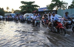 Triều cường sông Đồng Nai - Sài Gòn đang lên nhanh
