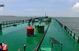 Bắt giữ tàu chở hơn 2 triệu lít xăng dầu lậu