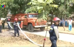 Lâm Đồng dùng xe cứu hỏa tiếp nước cho dân ở vùng khô hạn