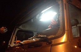 5 ô tô bị ném đá liên tiếp trên cao tốc Hà Nội - Hải Phòng
