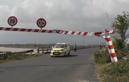 Phú Yên chậm khắc phục hư hỏng hệ thống tín hiệu giao thông sau bão