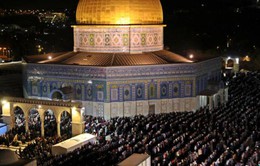 Israel tạm ngừng tổ chức lễ cầu nguyện tại đền thờ Hồi giáo ở Jerusalem