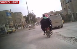 CNN công bố video bí mật từ bên trong thành phố bị IS chiếm đóng