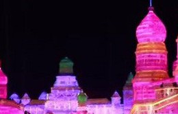 Thưởng ngoạn lễ hội băng đăng lớn nhất thế giới ở Trung Quốc