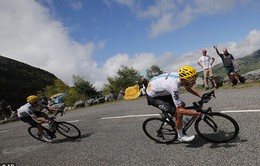 Chặng 14 Tour de France 2017: Chris Froome giành lại áo vàng