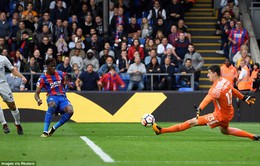 VIDEO Crystal Palace 2-1 Chelsea: ĐKVĐ "biếu" đội chót bảng 3 điểm đầu tay