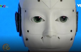 Robot công bố robot hình người đầu tiên