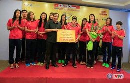 VTV Cup Tôn Hoa Sen 2017: 2 ĐT bóng chuyền nữ Việt Nam nhận sự động viên từ BTC