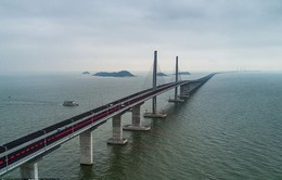 Tranh cãi xung quanh cây cầu vượt biển dài nhất thế giới của Trung Quốc