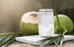 Những lợi ích không ngờ của việc uống nước dừa hàng ngày