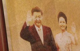 Tổng Bí thư Nguyễn Phú Trọng tặng Tổng Bí thư, Chủ tịch Trung Quốc bức tranh gạo