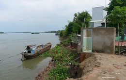 Gần 2.500 hộ dân Đồng Tháp sống trong vùng sạt lở