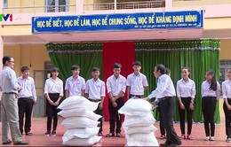Hỗ trợ hơn 1.000 tấn gạo cho học sinh đặc biệt khó khăn tại Đắk Lắk