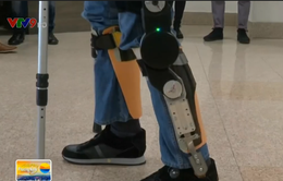 Khung xương robot hỗ trợ người khuyết tật di chuyển