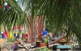Người dân Khánh Hòa đối mặt khó khăn chất chồng sau bão số 12
