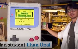 Máy điện tử Game Boy lớn nhất thế giới