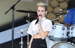 Thời trang Miley Cyrus "đặc biệt" đến thế nào?