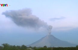 Indonesia: Núi lửa Sinabung phun trào, tro bụi bốc cao hơn 2km