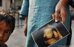Cảnh sát Ấn Độ phát hiện 19 bào thai gần bệnh viện