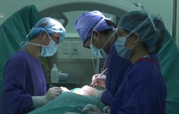 Phẫu thuật cột sống bằng robot tại Việt Nam
