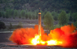 Triều Tiên phóng tên lửa bay cao nhất từ trước đến nay