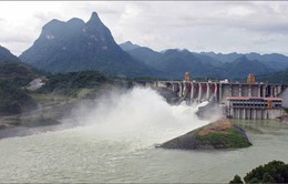 Hồ thủy điện Tuyên Quang mở cửa xả đáy thứ 2