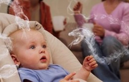 Nhiều hệ lụy từ hút thuốc lá đối với trẻ em