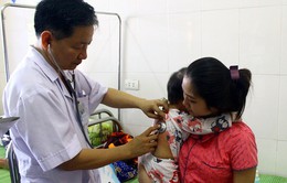 Nghệ An: Trẻ mắc sởi nhập viện gia tăng