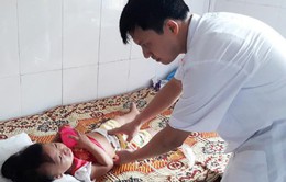 Bé gái 28 tháng tuổi bị viêm ruột thừa mà gia đình không hay biết