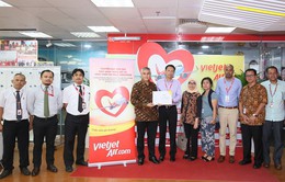 Vietjet chuyển hàng cứu trợ đến Indonesia