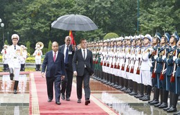 Thủ tướng Nga thăm chính thức Việt Nam