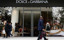 Lý do nào khiến hãng thời trang Dolce & Gabbana bị tẩy chay tại Trung Quốc?