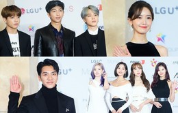 Thảm đỏ Asia Artist Awards 2018: YoonA, IU đẹp khuynh đảo, Suzy quyến rũ vì trang phục hở bạo