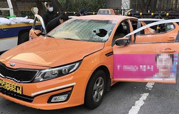 Tài xế taxi truyền thống ở Hàn Quốc tự thiêu