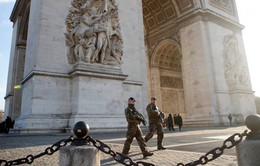 Paris duy trì 8.000 cảnh sát đảm bảo an ninh