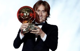Modric được trao danh hiệu "Cầu thủ xuất sắc nhất năm 2018 của World Soccer"